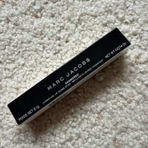 NWT! Marc Jacobs Enamored Hydrating Lip Gloss Stick – One Mauve Time (556)